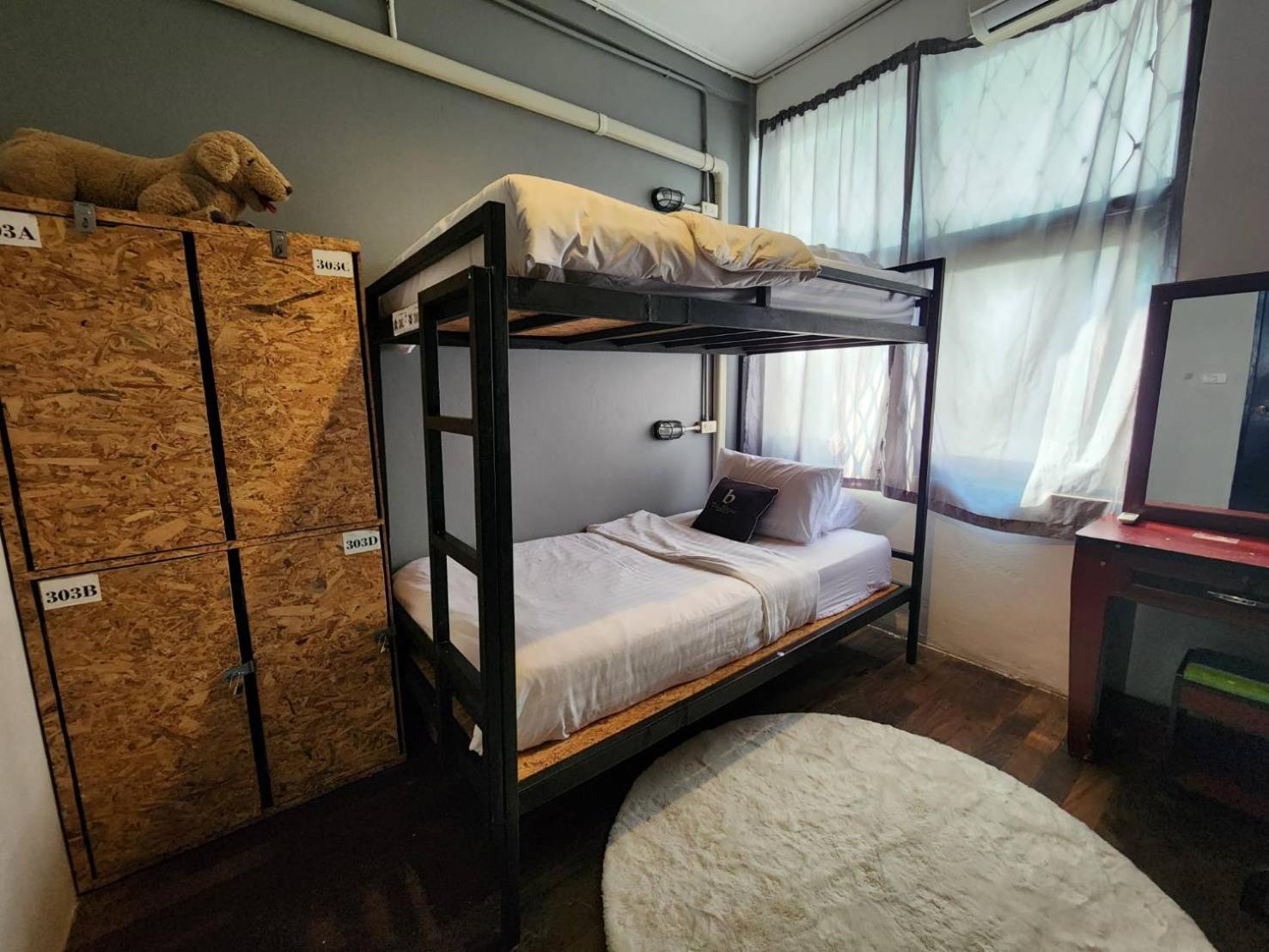 Hostel Bloomz